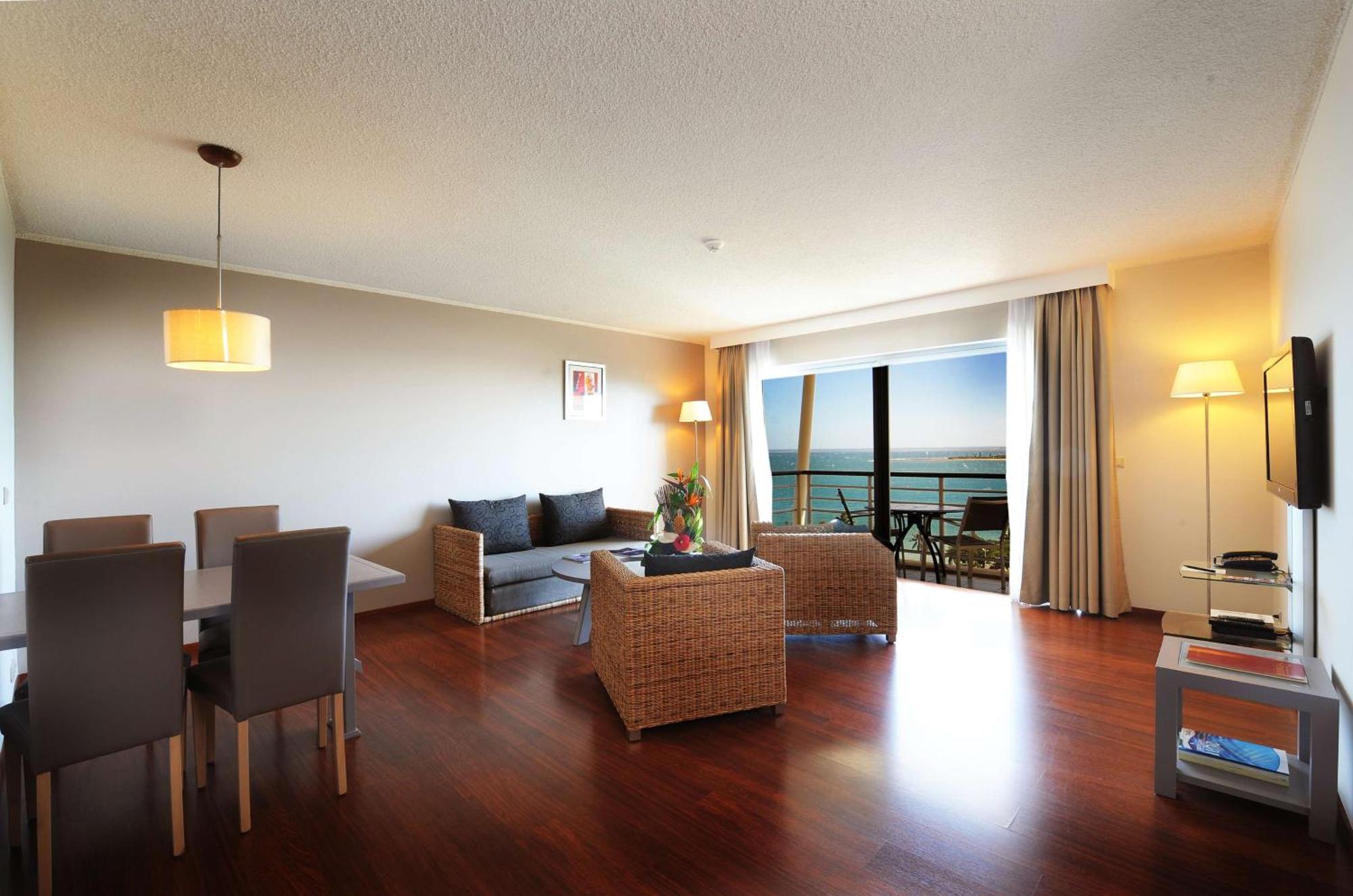 Hilton Noumea La Promenade Residences Exterior photo